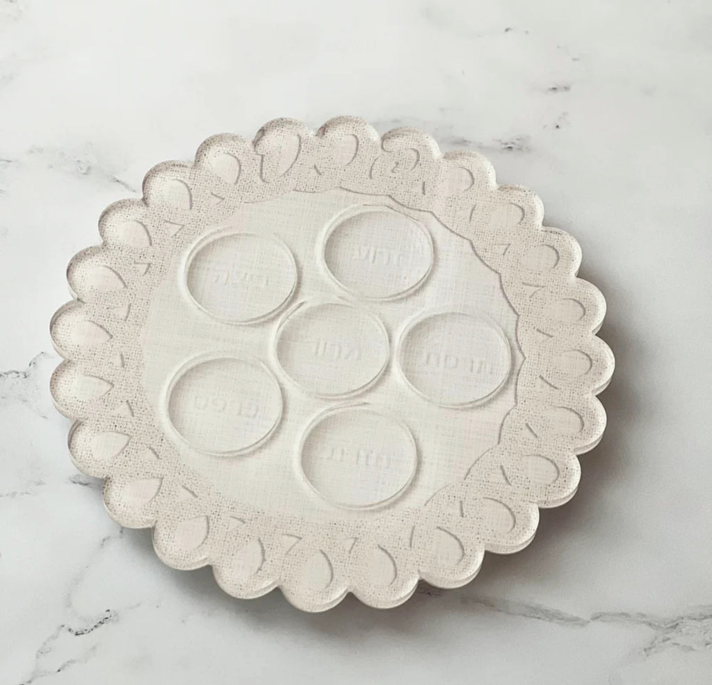 Linen style Seder plate with scalloped edge