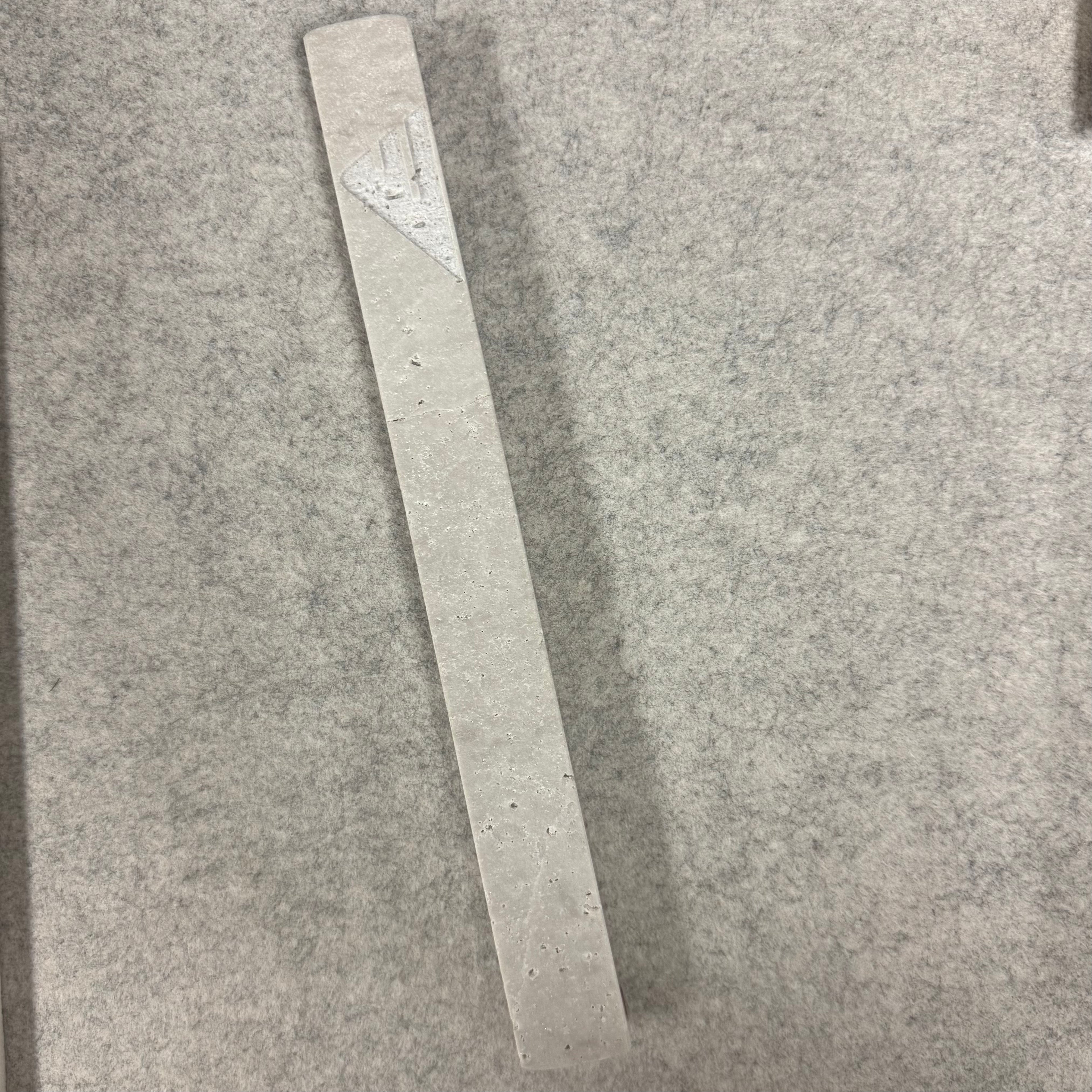 Grey Travertine | engraved shin