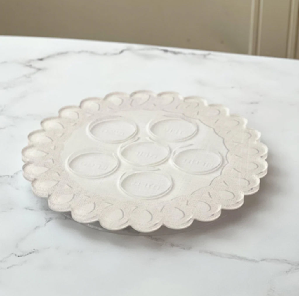Linen style Seder plate with scalloped edge