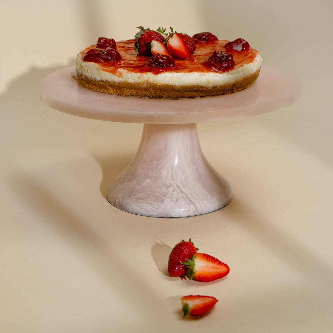 Radiant Resin Cake Stand Blush