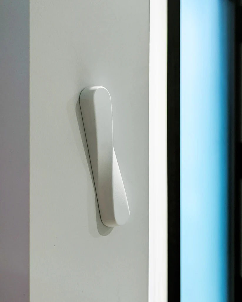 TWIST Mezuzah - Matte White