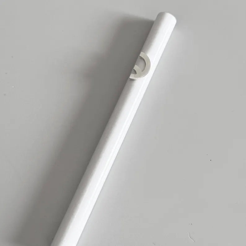 Minimalist Mezuzah Geometric Shin - White