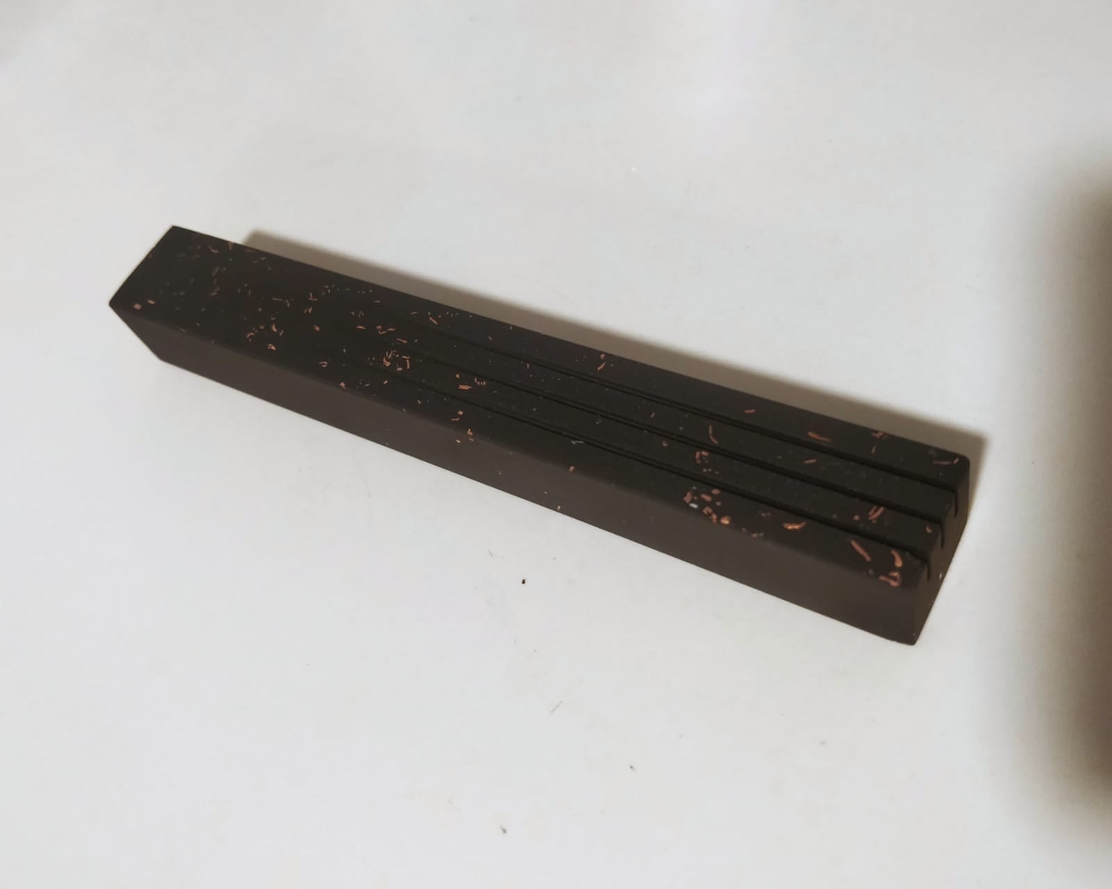 Textured Natural | Black Glow