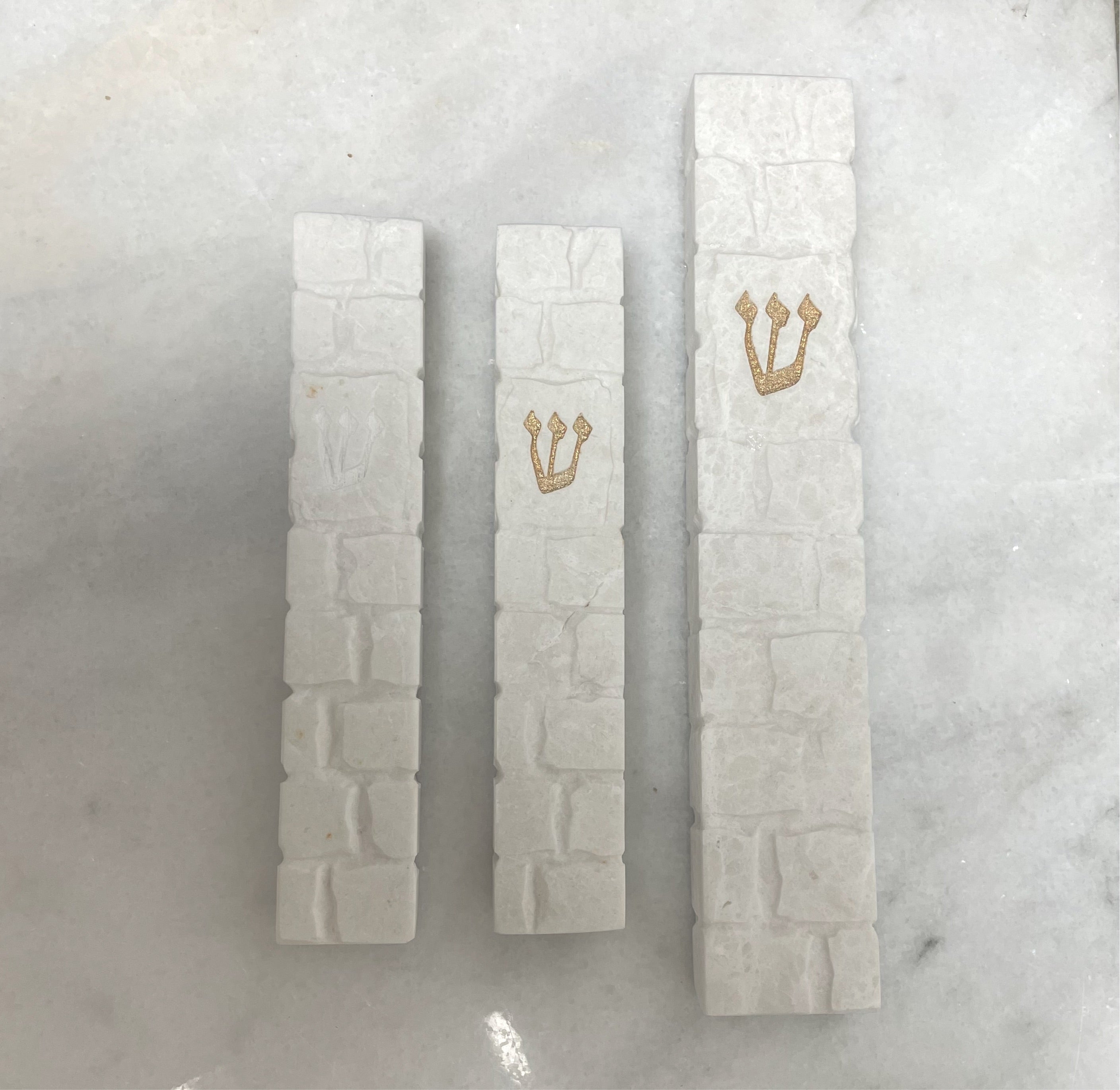 Jerusalem Stone Mezuzah – White Squared | Gold Shin