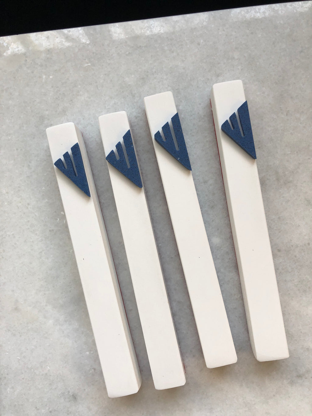 Chalk White | Choose your shin