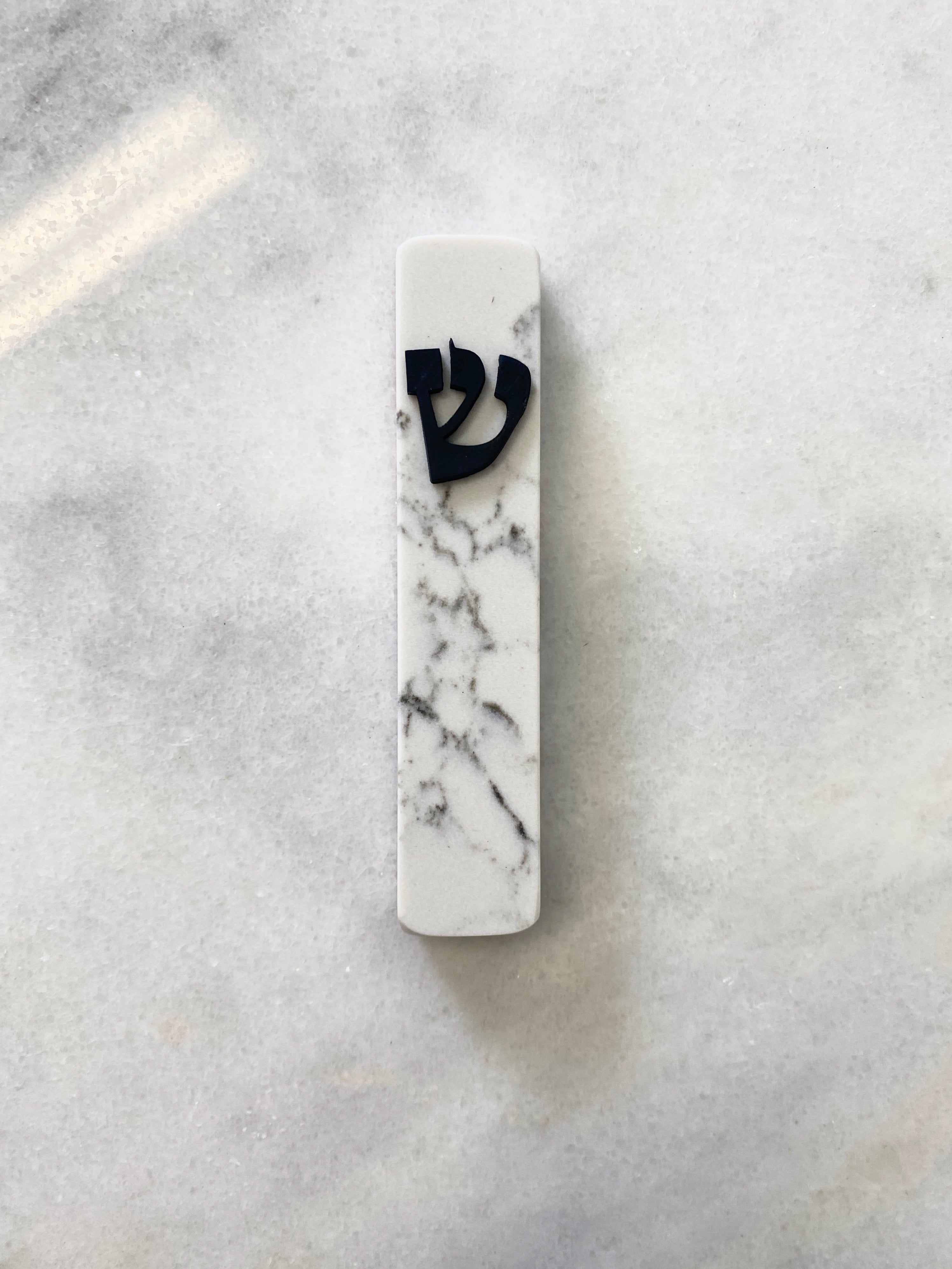 Carrera Mezuzah | Black Traditional shin
