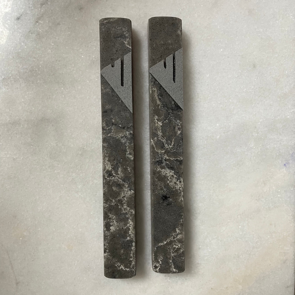 Stormy Mezuzah | Gunmetal Shin