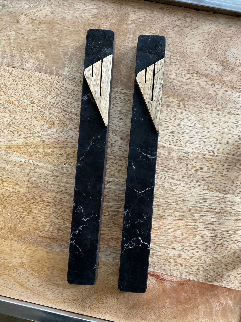 Eclipse with Wood Shin