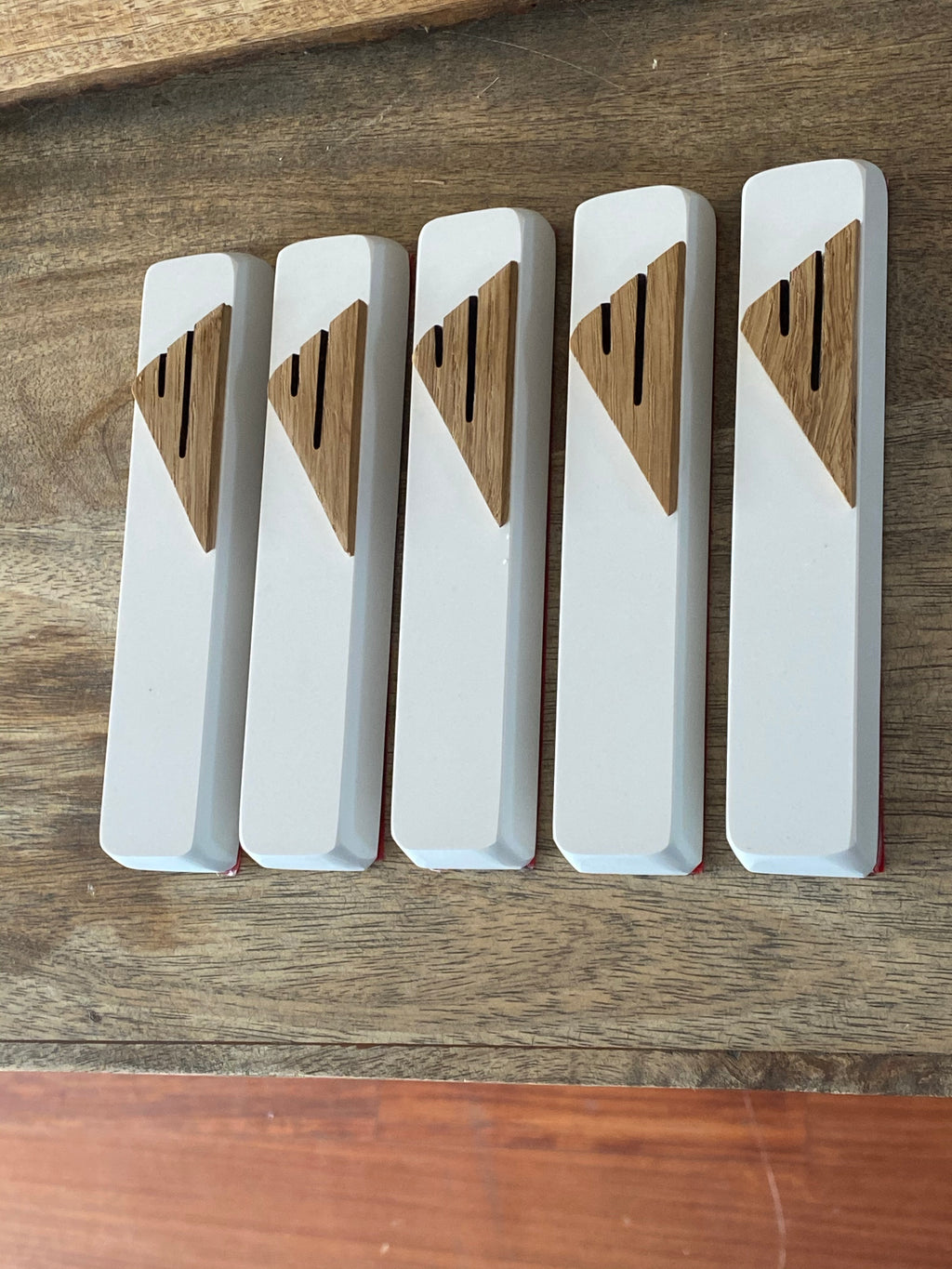 Chalk White Oak Shin