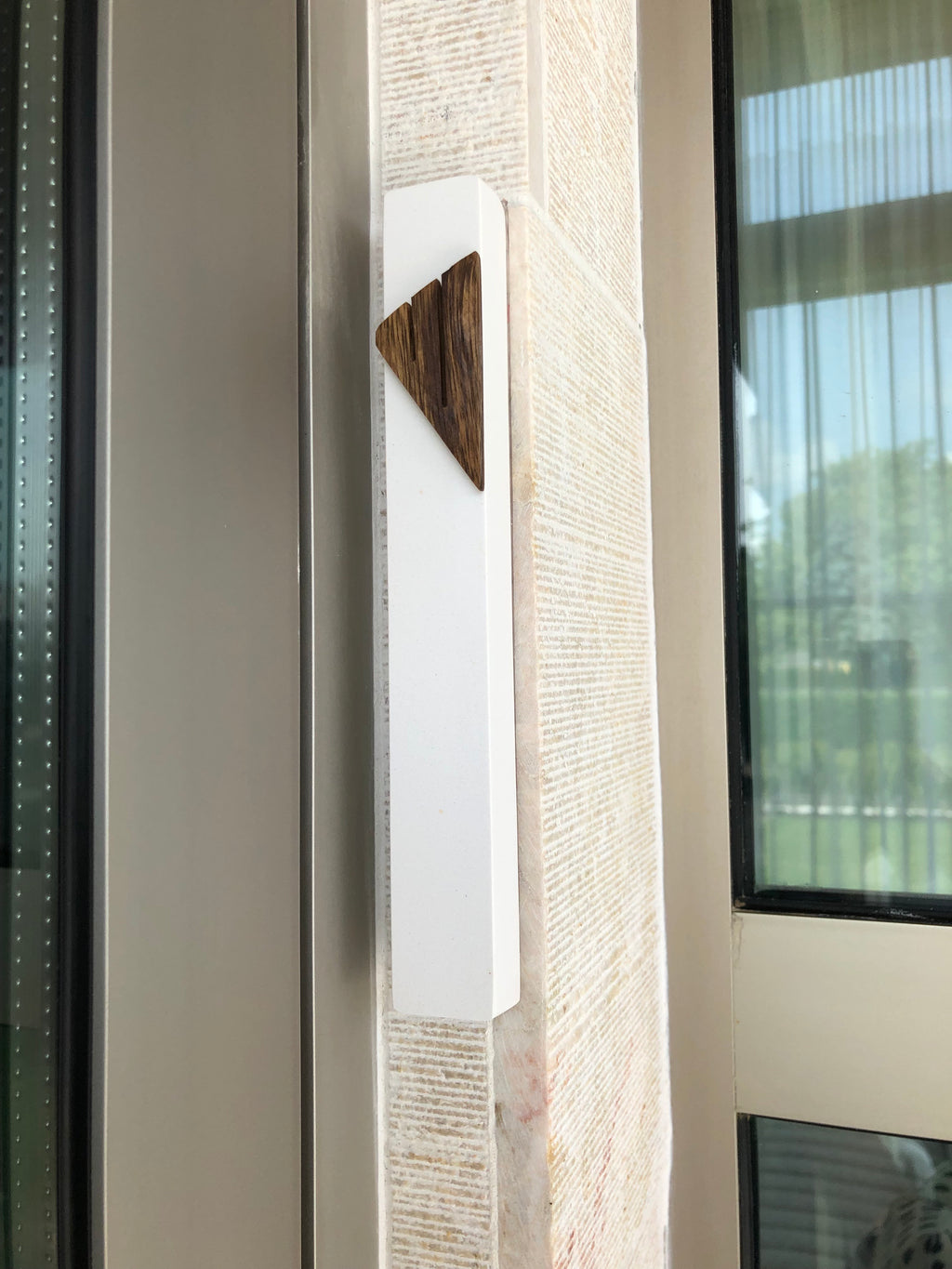 Chalk White | Choose your shin