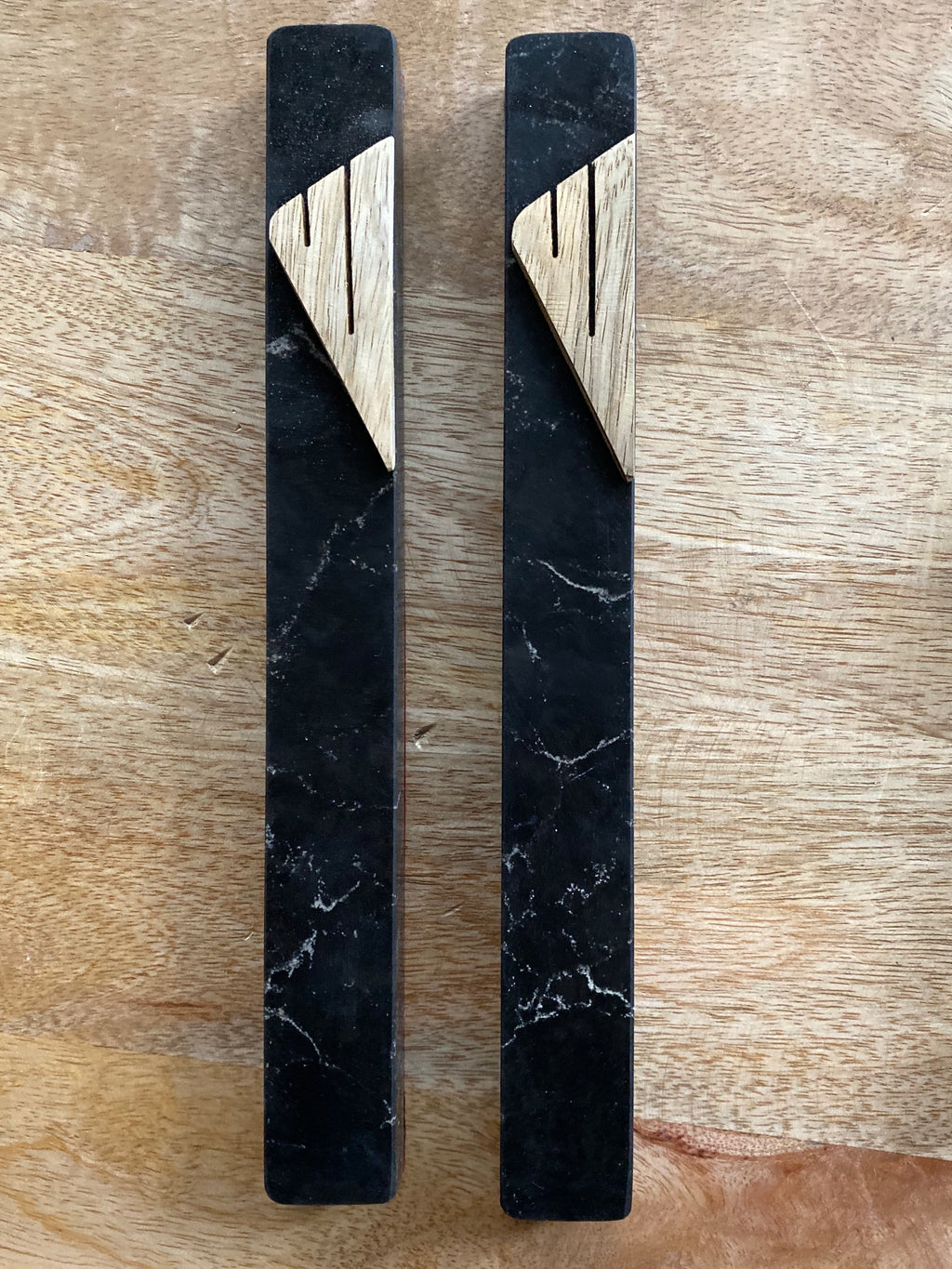 Eclipse with Wood Shin